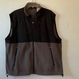Outdoor Life Black and Gray Men's Vest